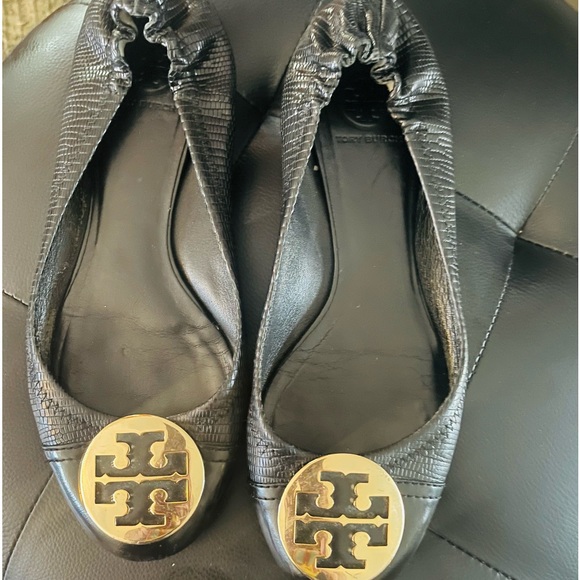 Tory Burch leather shoes!! - Picture 3 of 4